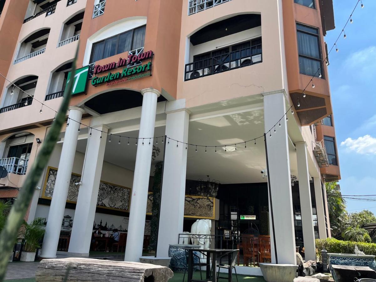 Town In Town Gardent Resort Banguecoque Exterior foto