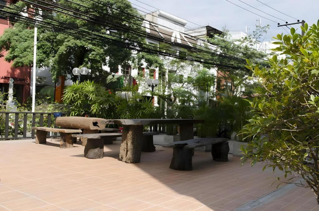 Town In Town Gardent Resort Banguecoque Exterior foto