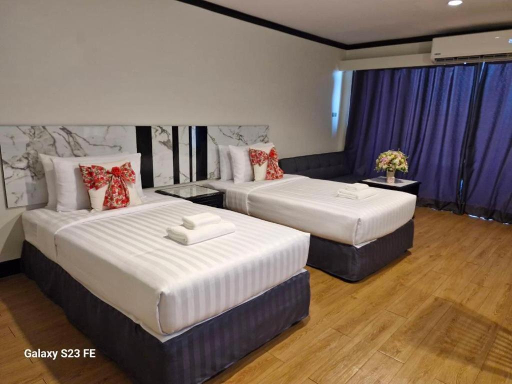 Town In Town Gardent Resort Banguecoque Exterior foto