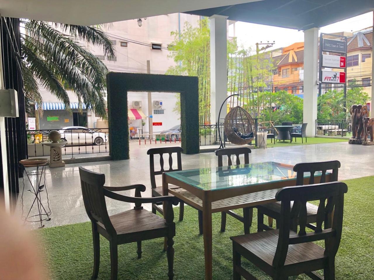 Town In Town Gardent Resort Banguecoque Exterior foto